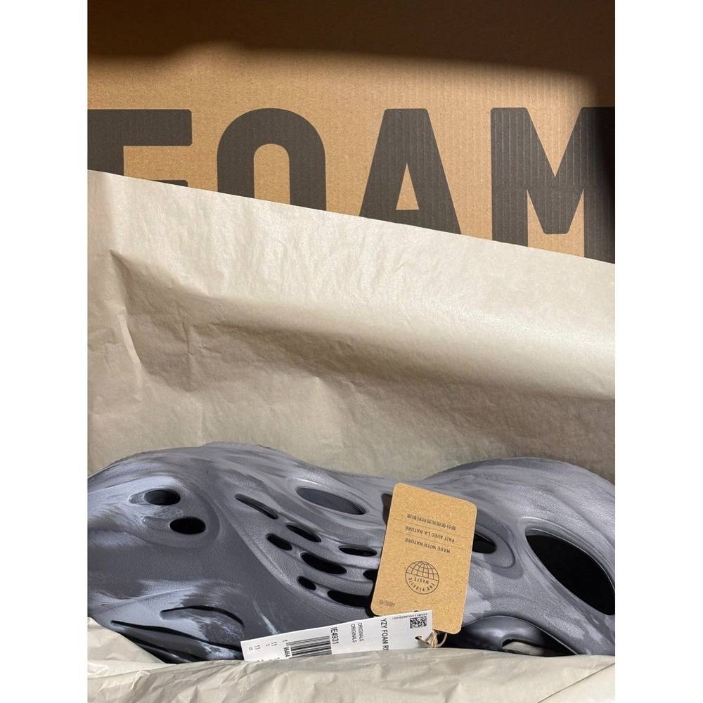 NEW Men's Adidas Yeezy Foam Runner YZY Foam RNR Size 11 MX Granite IE4931